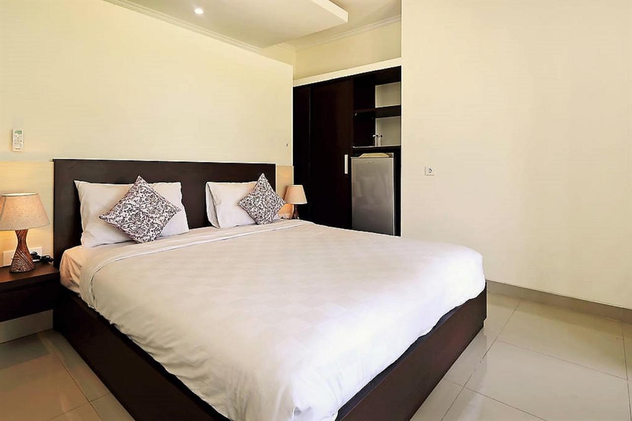 Indah Homestay Seminyak Exterior foto